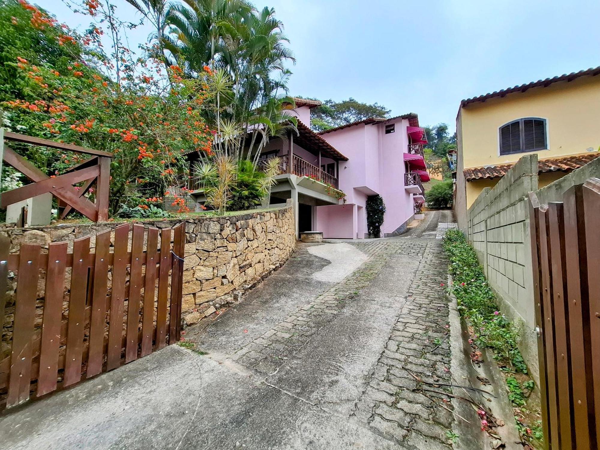 Hotel Casa Rosada Seu Refugio Na Serra Miguel Pereira Exteriér fotografie